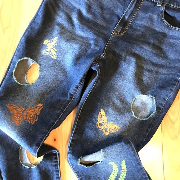 Cutout Jeans Women, Junior Size 15: Upcycled Painted Butterfly Funky Pants - Picture 8 of 13